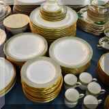 P10. Wedgwood china set. 